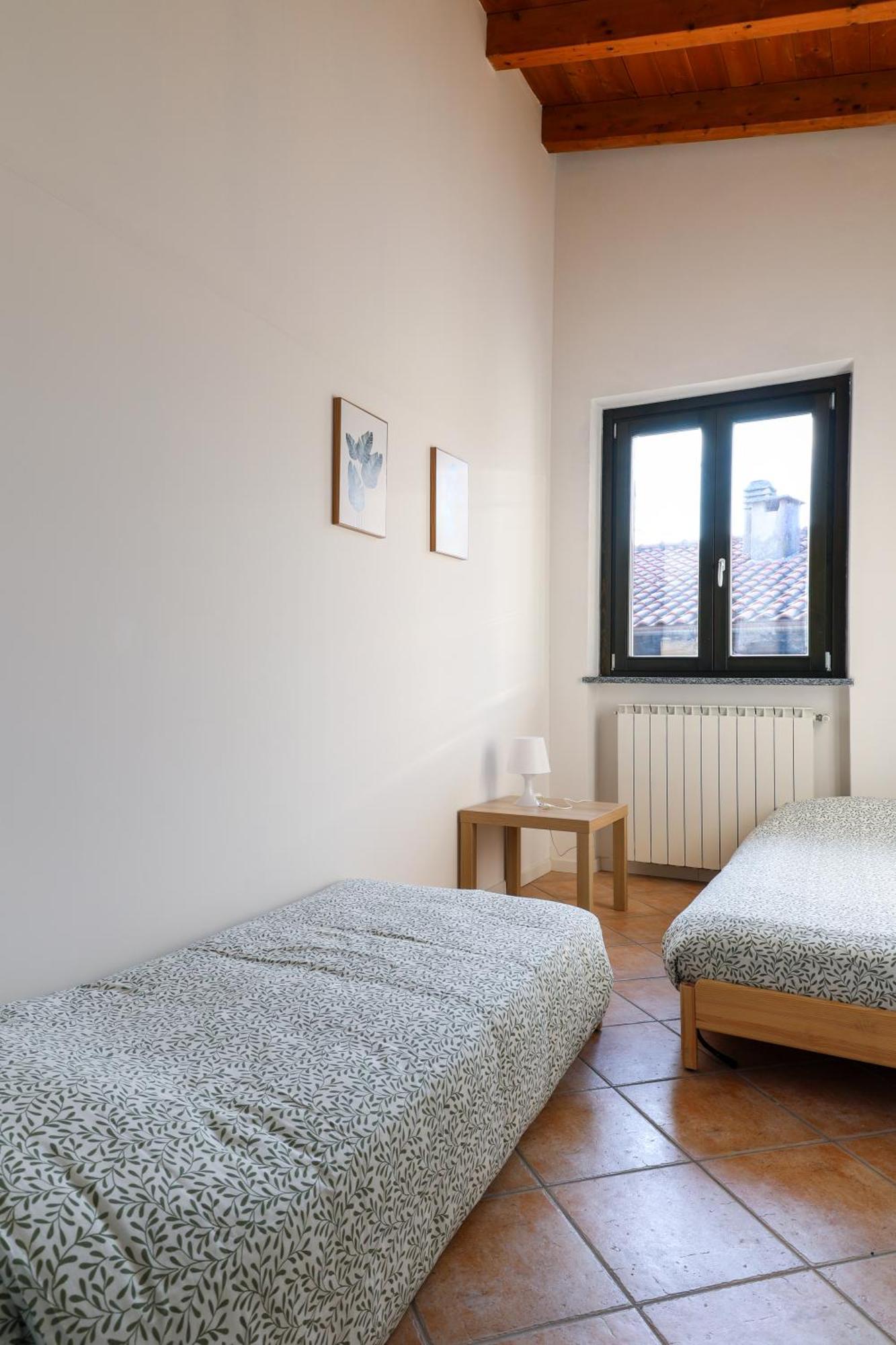 Apartamento La Casa Di Rosy Oleggio Exterior foto