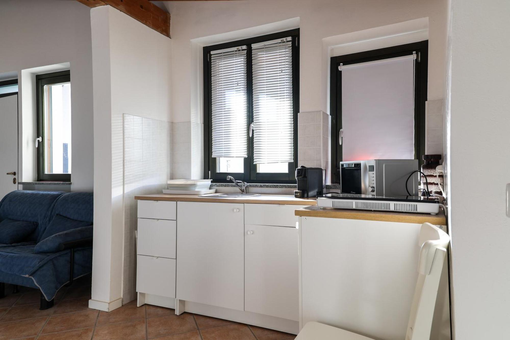 Apartamento La Casa Di Rosy Oleggio Exterior foto