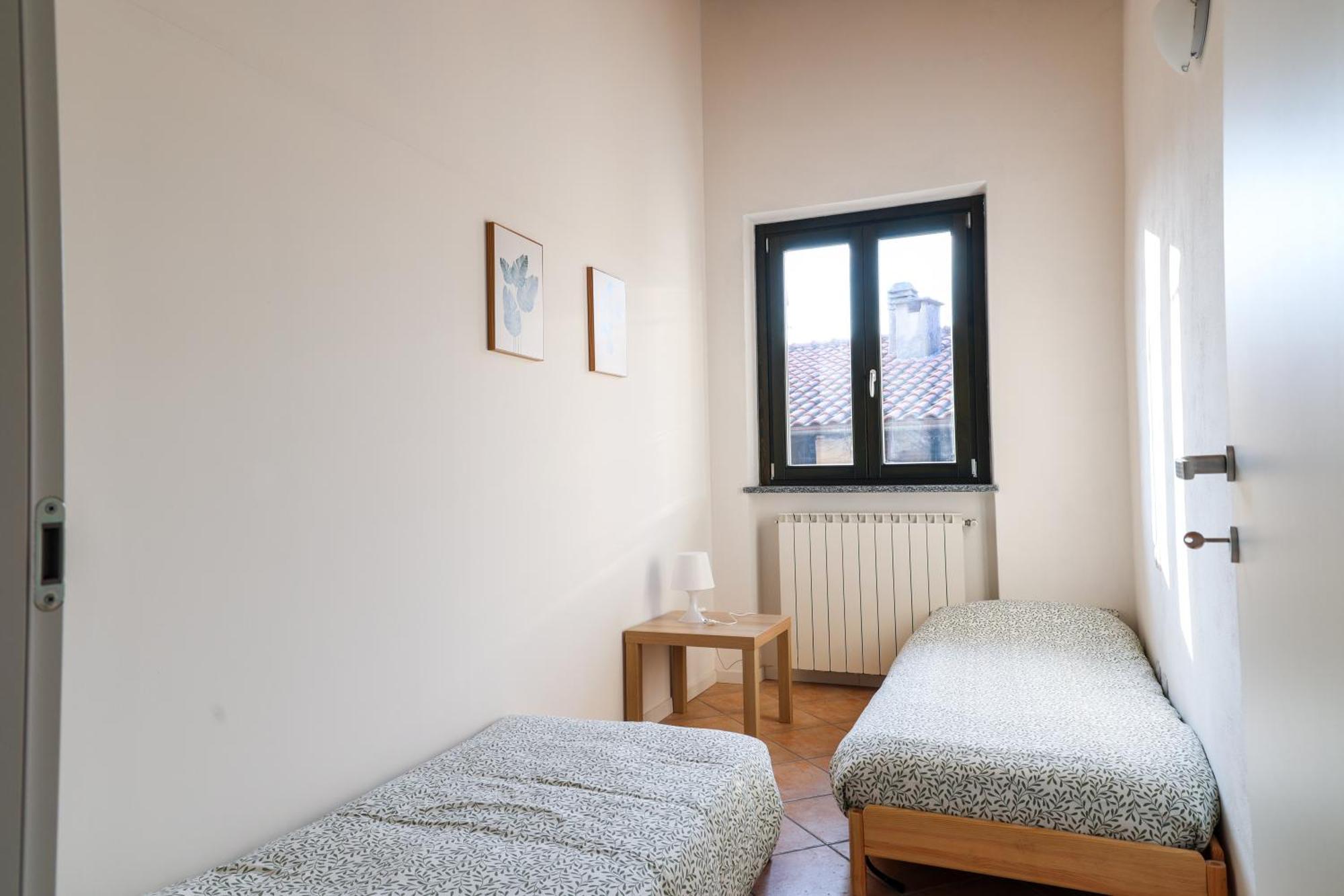 Apartamento La Casa Di Rosy Oleggio Exterior foto