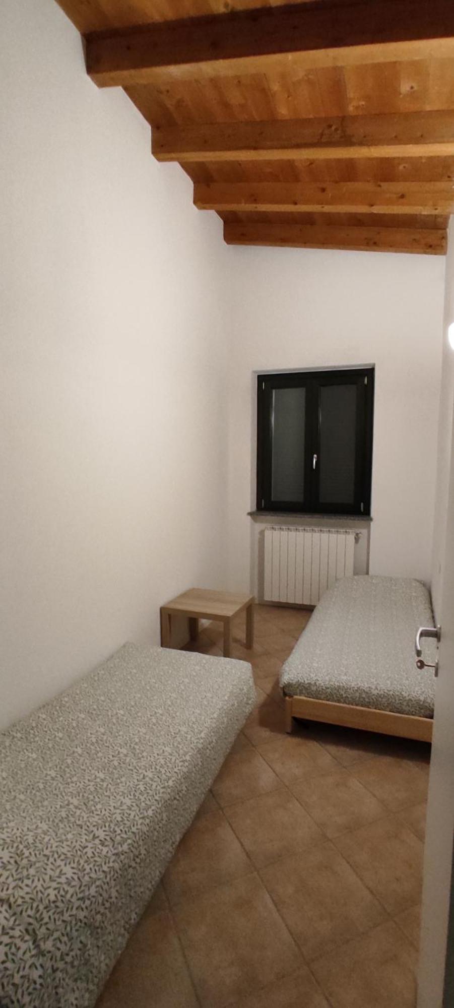 Apartamento La Casa Di Rosy Oleggio Habitación foto