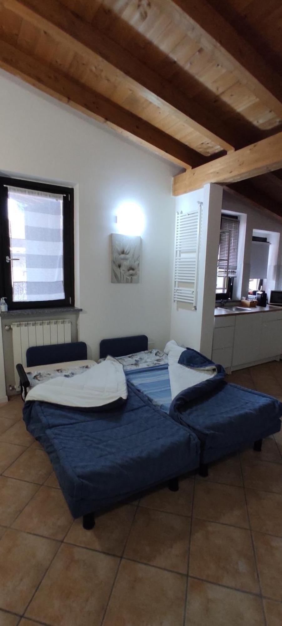 Apartamento La Casa Di Rosy Oleggio Exterior foto